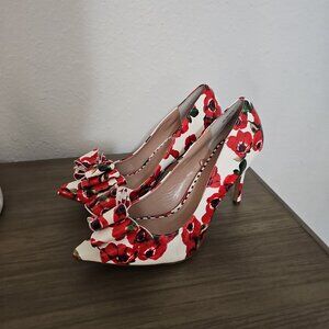 Betsy Johnson Red & White Floral heels with B9ow size